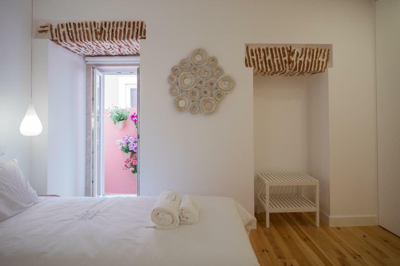 Sunshine House - Exclusive Apartment - Home By The Castle Lisbon Exterior photo